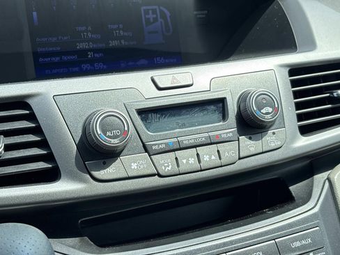 Used 2012 Honda Odyssey EX image 30