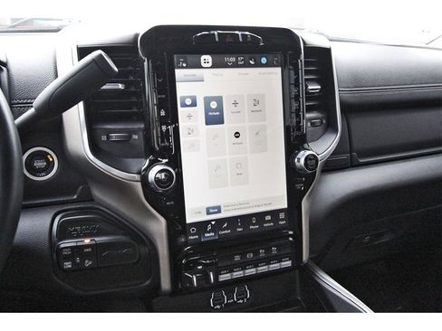 Used 2024 RAM 2500 Laramie w/ Towing Technology Group image 26