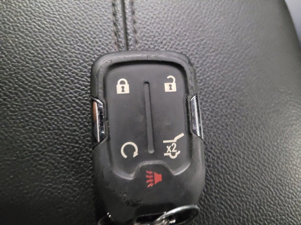 Used 2023 GMC Terrain SLT AWD/4WD image 32