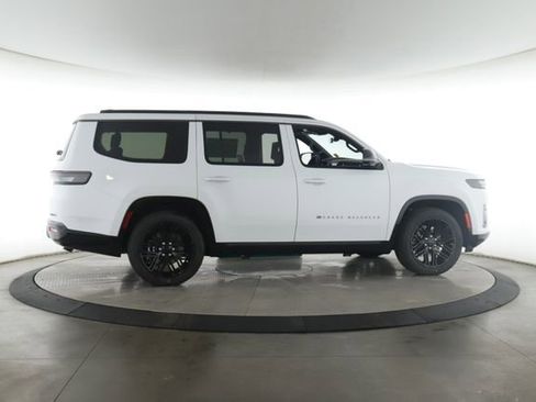 New 2026 Jeep Grand Wagoneer Limited AWD/4WD image 6