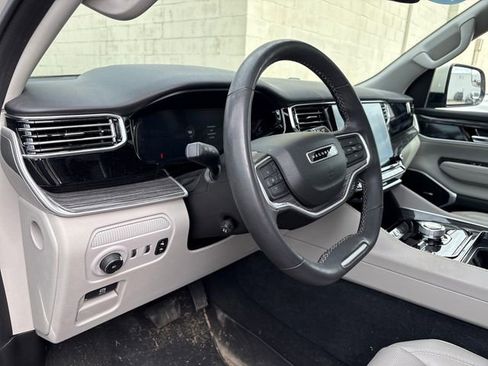 Used 2022 Jeep Wagoneer Series II w/ Premium Group I image 8