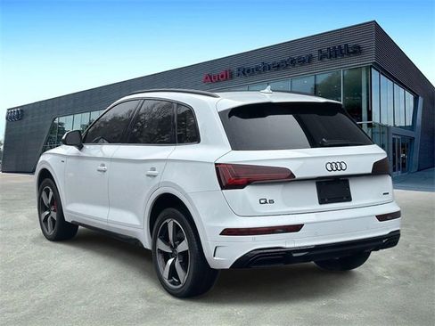 Used 2024 Audi Q5 2.0T Premium Plus w/ Premium Plus Package image 4