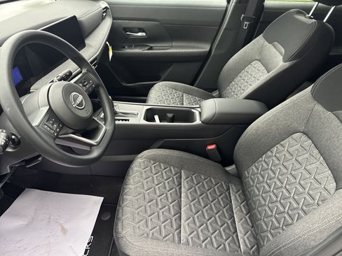 New 2026 Nissan Kicks SV w/ SV Premium Package image 10