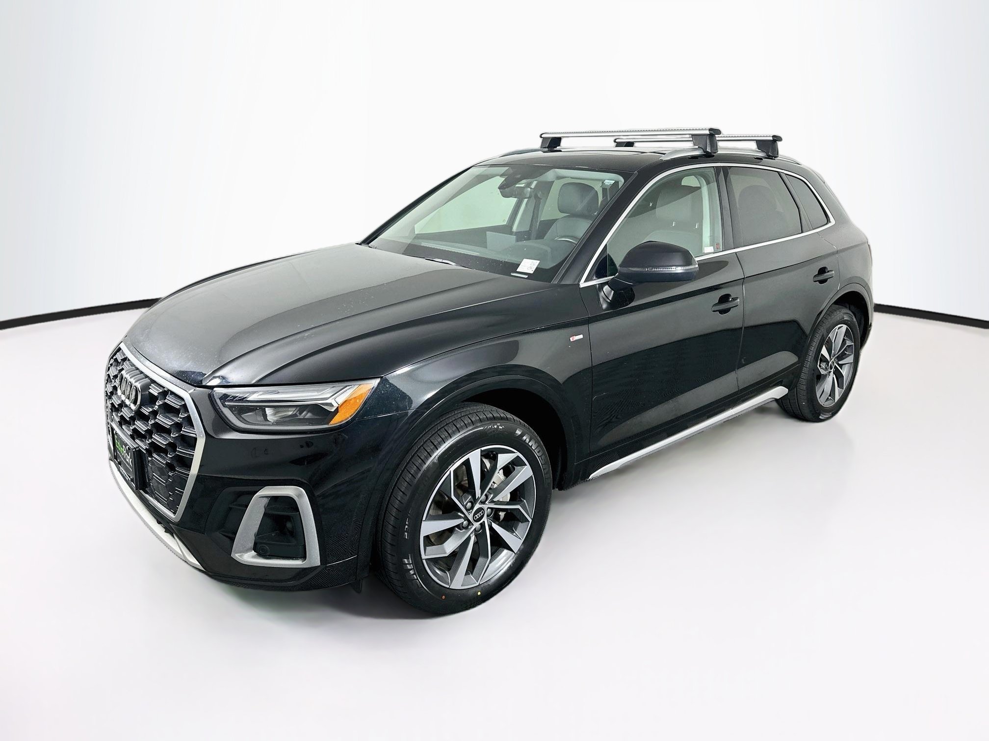 Used 2023 Audi Q5 2.0T Premium w/ Convenience Package AWD/4WD image 3
