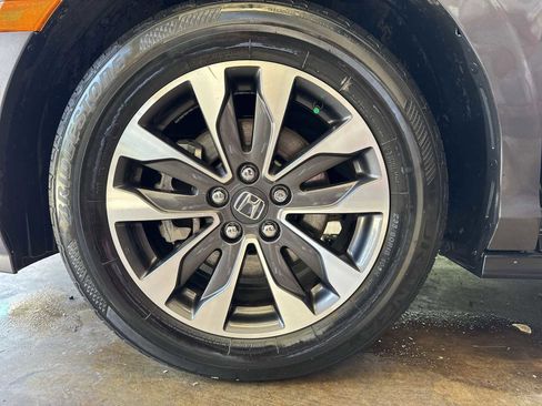 Used 2024 Honda Odyssey EX-L image 13