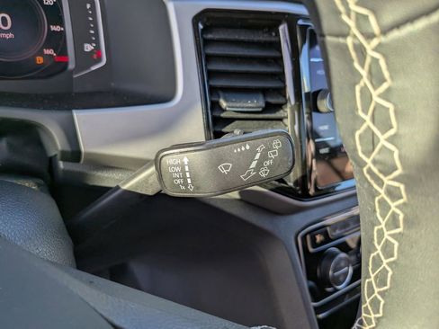 Used 2023 Volkswagen Atlas SE w/ Black Wheel Package FWD image 32