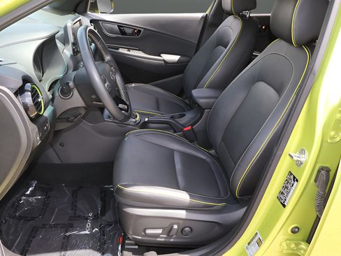 Used 2020 Hyundai Kona Limited FWD image 12