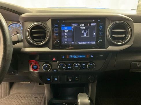 Used 2019 Toyota Tacoma TRD Pro AWD/4WD image 17