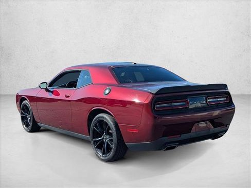 Used 2017 Dodge Challenger SXT w/ Blacktop Package image 7