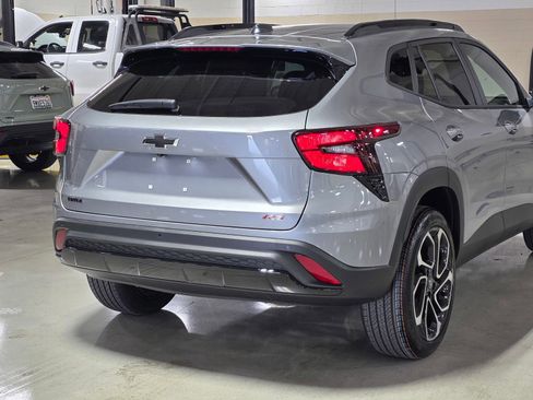 New 2026 Chevrolet Trax RS w/ Sunroof Package image 11