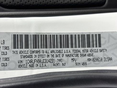 Used 2018 Jeep Grand Cherokee Trackhawk AWD/4WD image 37