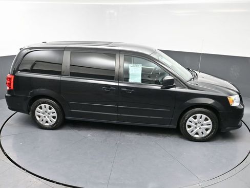 Used 2017 Dodge Grand Caravan SE w/ Power Window Group image 44