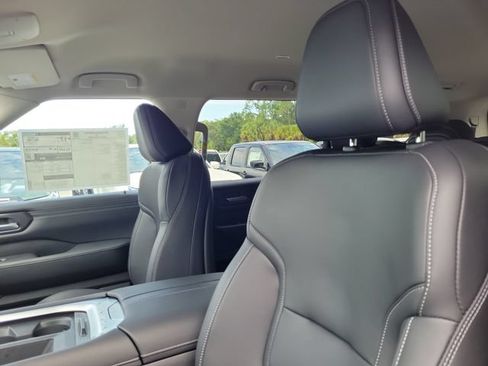 New 2026 Nissan Armada SV AWD/4WD image 17