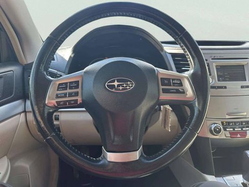 Used 2014 Subaru Legacy 2.5i Premium AWD/4WD image 24