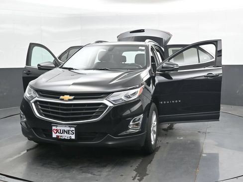Used 2019 Chevrolet Equinox LT w/ Sun & Navigation Package AWD/4WD image 49