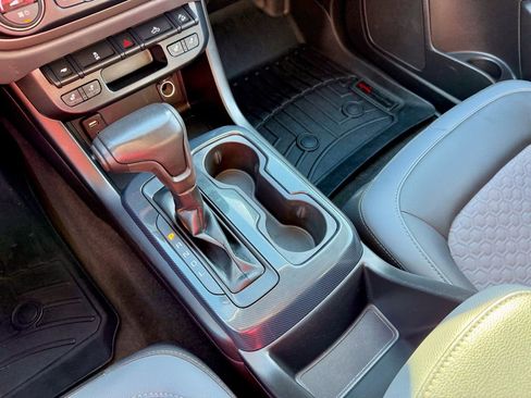 Used 2018 Chevrolet Colorado Z71 image 21