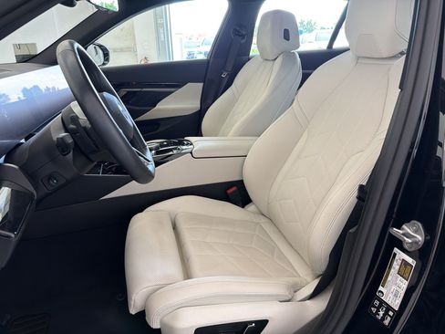 Certified 2024 BMW 530i xDrive w/ M Sport Package AWD/4WD image 5