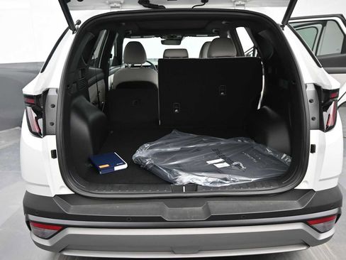 New 2026 Hyundai Tucson Limited AWD/4WD image 13