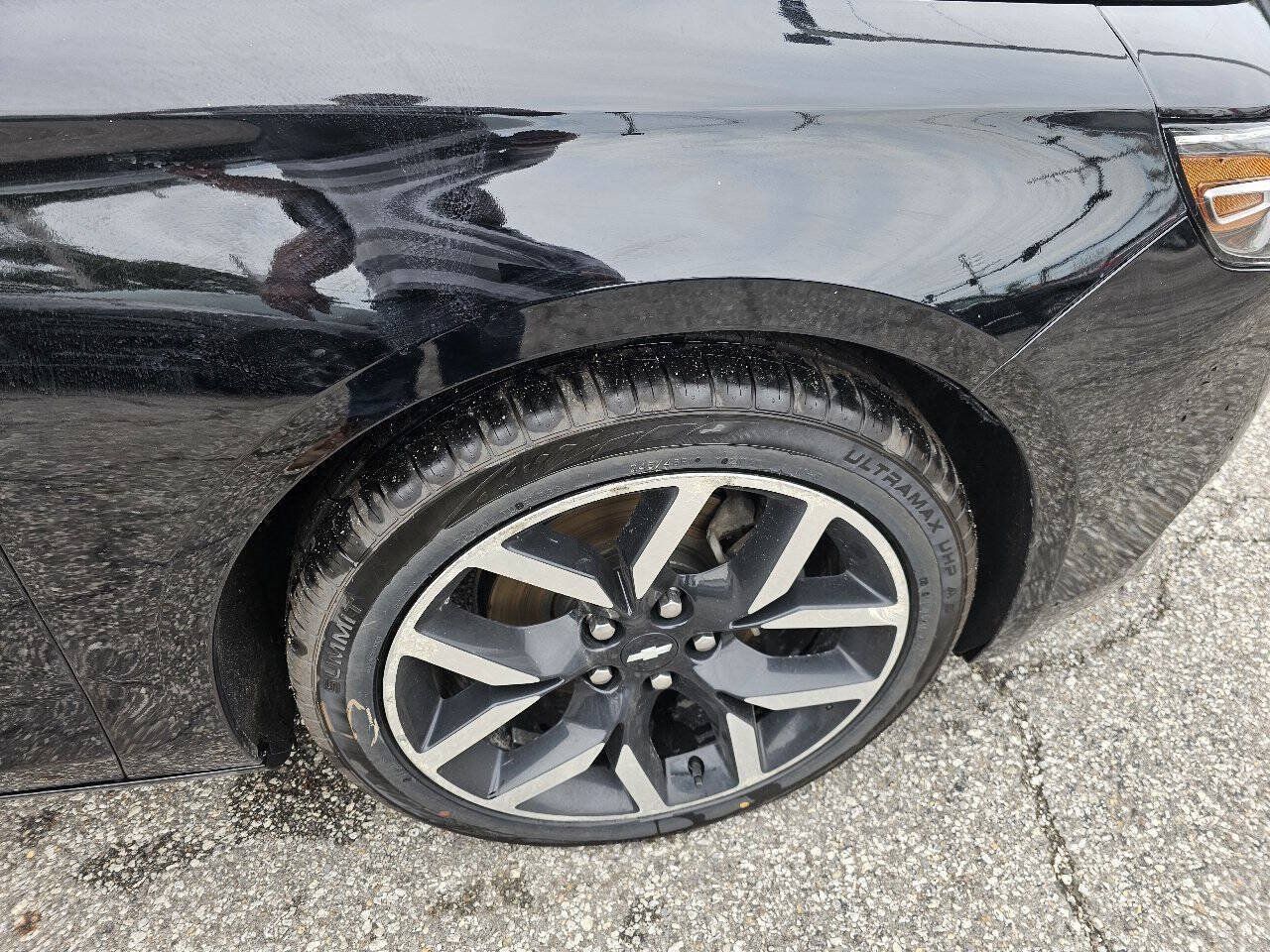Used 2016 Chevrolet Impala LT FWD image 9