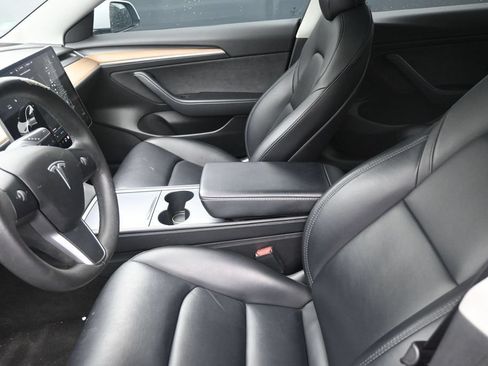 Used 2022 Tesla Model 3 Standard Range RWD image 11