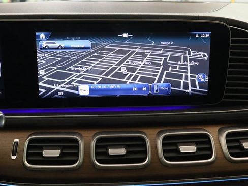 Used 2024 Mercedes-Benz GLS 450 4MATIC w/ AMG Line Exterior image 8