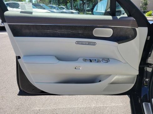 Used 2025 Genesis G90 3.5T AWD/4WD image 21