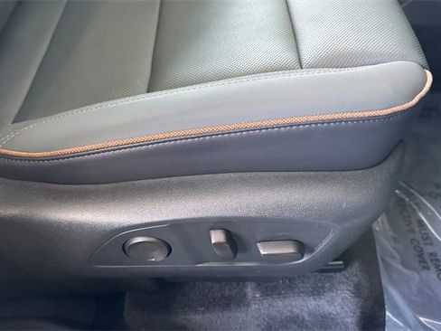 Used 2024 GMC Acadia AT4 w/ Super Cruise Package image 25