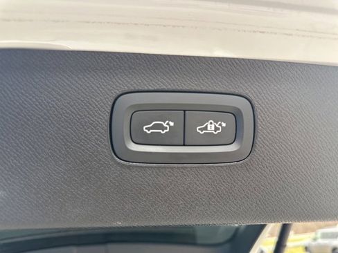 Used 2022 Volvo XC90 T6 Inscription w/ Advanced Package image 16