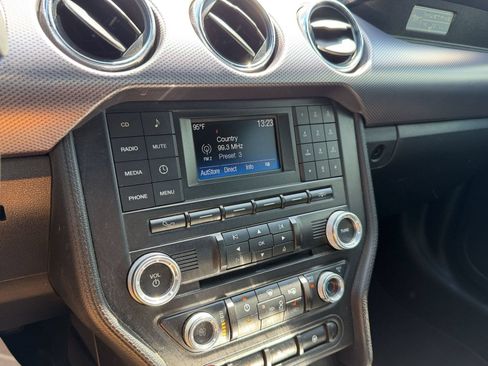 Used 2017 Ford Mustang GT RWD image 22