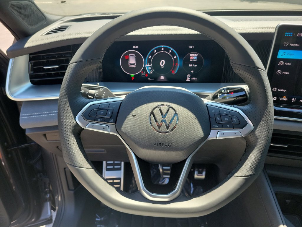 New 2026 Volkswagen Tiguan SE R-Line FWD image 21