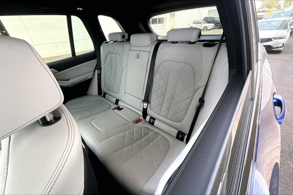 Used 2024 BMW X5 M60i w/ Climate Comfort Package AWD/4WD image 34