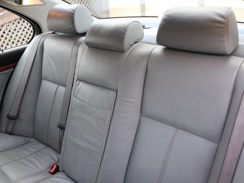 Used 2002 BMW 530i Sedan image 42