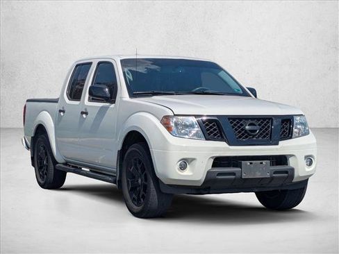 Used 2019 Nissan Frontier SV w/ Value Truck Package AWD/4WD image 3