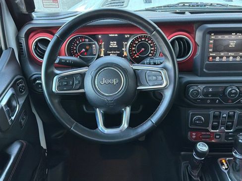Used 2018 Jeep Wrangler Unlimited Rubicon w/ Safety Group AWD/4WD image 13