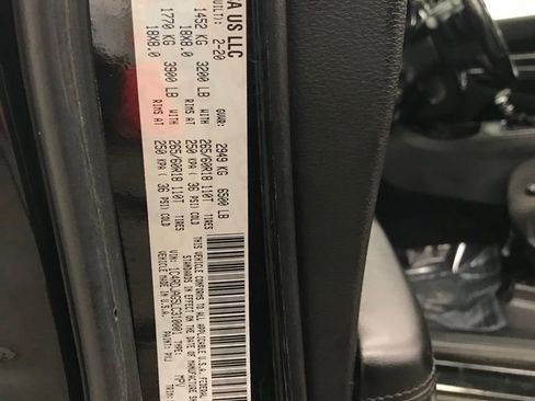 Used 2020 Dodge Durango SXT image 50