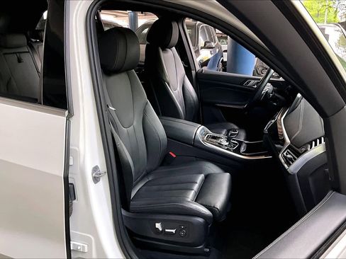 Used 2019 BMW X5 xDrive40i w/ Executive Package AWD/4WD image 8