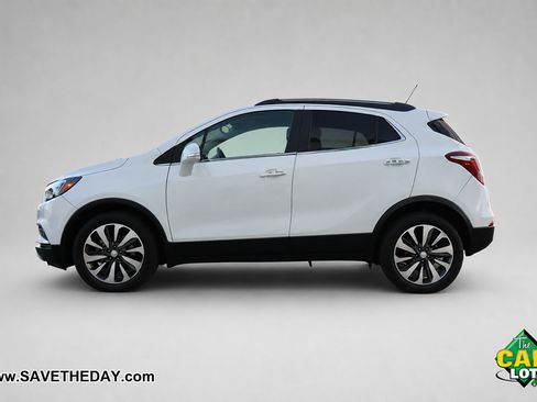 Used 2017 Buick Encore Essence FWD image 5