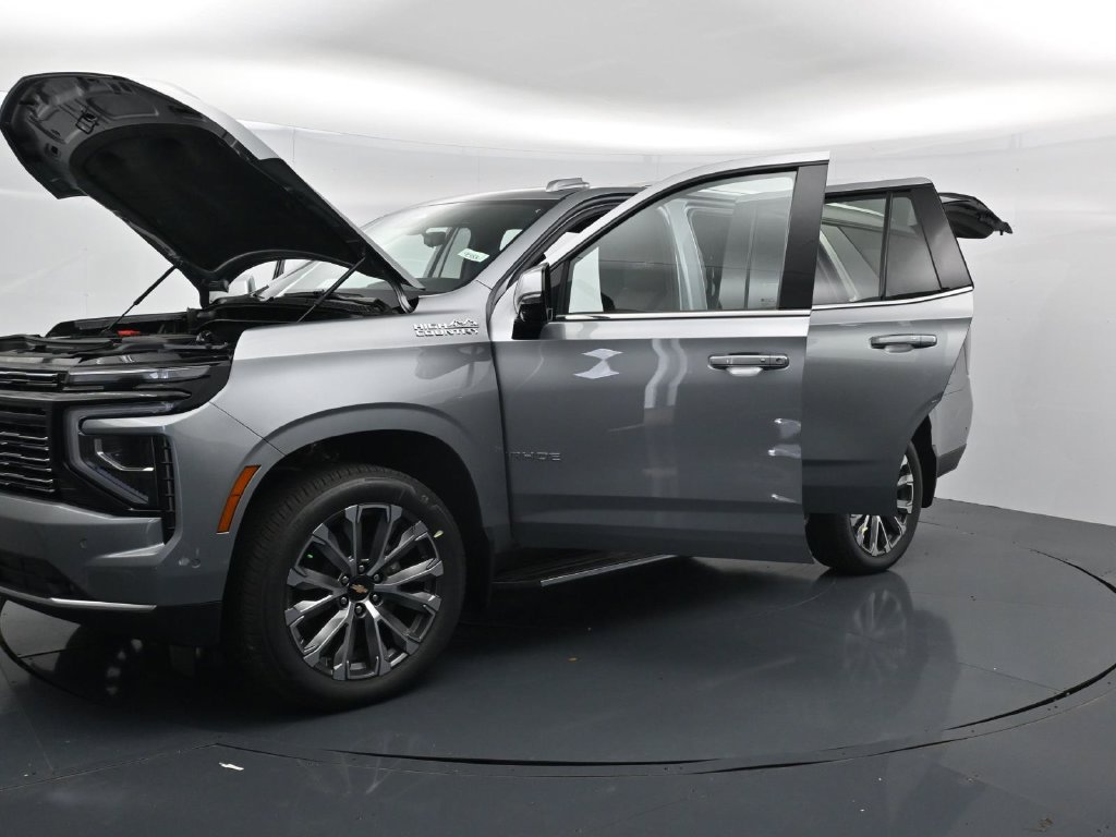 New 2026 Chevrolet Tahoe High Country w/ Sun And Tow Package RWD image 40
