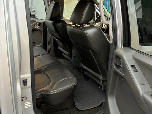 Used 2016 Nissan Frontier PRO-4X w/ Pro-4x Luxury Package image 8