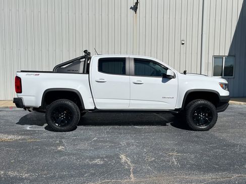 Used 2019 Chevrolet Colorado ZR2 w/ ZR2 Dusk Special Edition image 9