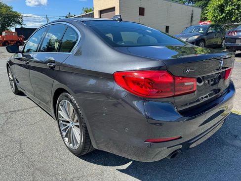 Used 2017 BMW 530i xDrive image 7