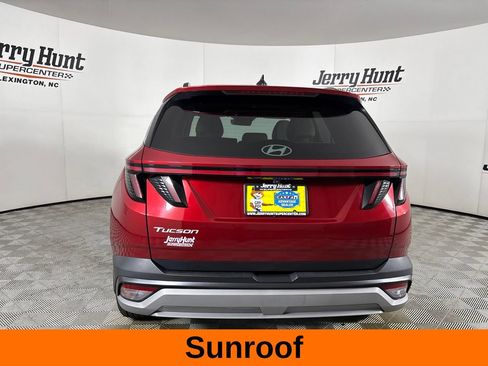 Used 2025 Hyundai Tucson SEL AWD/4WD image 7