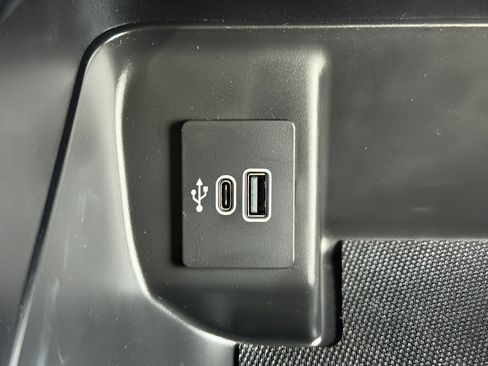Used 2025 Ford F150 XLT w/ Equipment Group 301A Standard AWD/4WD image 11