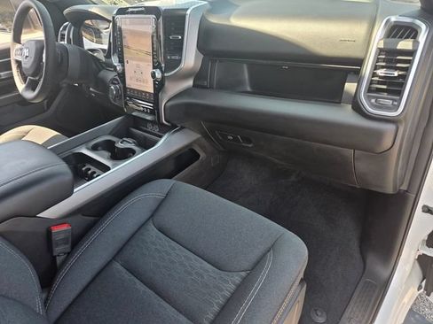 Used 2025 RAM 1500 Big Horn AWD/4WD image 18