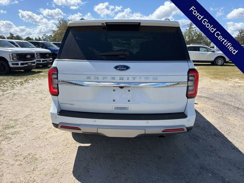 Used 2023 Ford Expedition Limited image 11