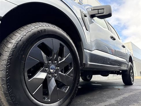 Used 2025 Ford F150 STX w/ Equipment Group 200A image 19