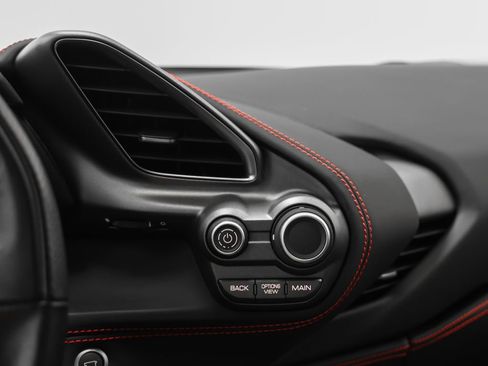 Certified 2018 Ferrari 488 GTB RWD image 62