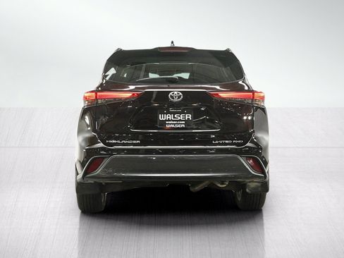 Used 2020 Toyota Highlander Limited AWD/4WD image 5
