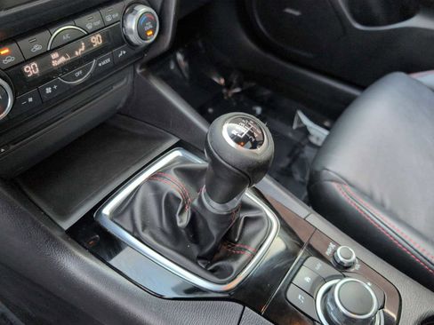 Used 2016 MAZDA MAZDA3 i Grand Touring image 32