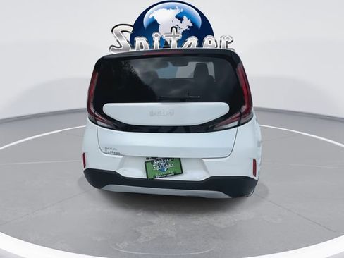 Used 2024 Kia Soul LX w/ Option Group 015 image 8